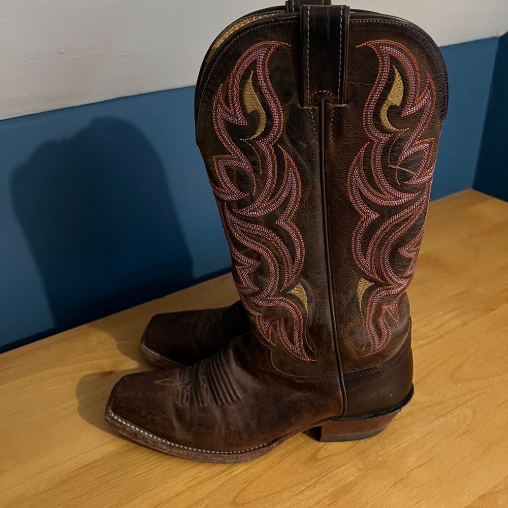 Ariat cowboy boots- worn one summer. Size 7.5
